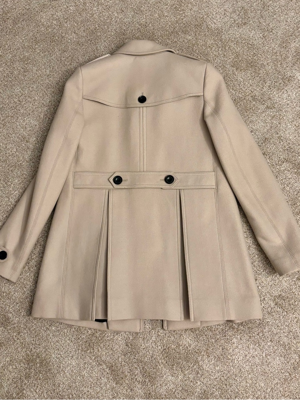 Burberry NWT Wool Blend Short Coat Detachable Quilted Liner Bag
Cream UK 4 US 2 - Picture 3 of 10